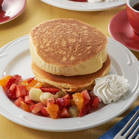 フルーツソースの甘酒パンケーキ