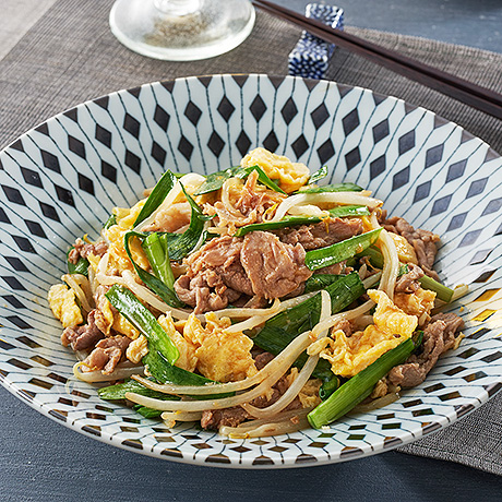 豚肉とにらもやしの簡単炒め