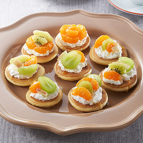 小さなフルーツパンケーキ