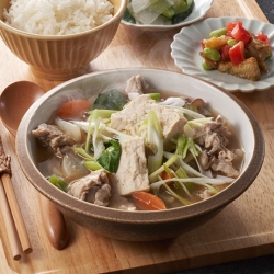 炒め豆腐と野菜のおかず味噌汁