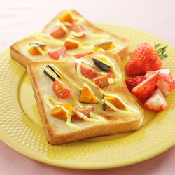 かぼちゃとトマトの楽チントースト