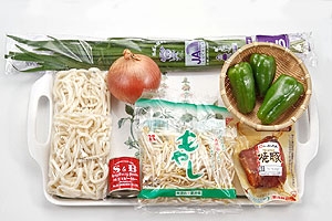 野菜たっぷりカレー焼きうどん