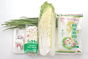 ピリ辛!ギョーザのチゲ鍋