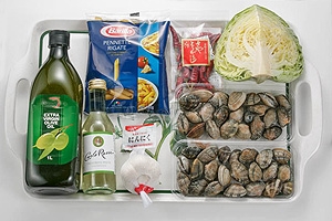 キャベツとあさりのペンネ