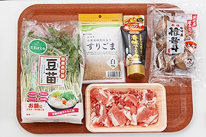 豚肉の豆苗炒め