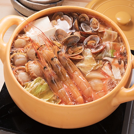 えびとほたてのトマト生姜鍋