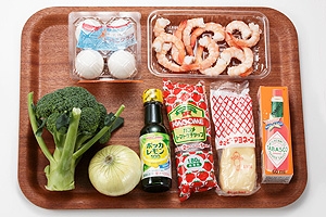 えびの春色カクテルサラダ風