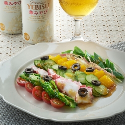 たこと夏野菜のレインボーサラダ