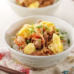 豚肉キムチ丼