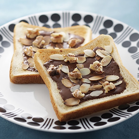 チョコナッツトースト