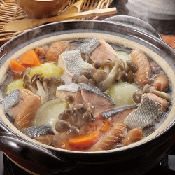 鮭とウインナーと野菜のポトフ鍋