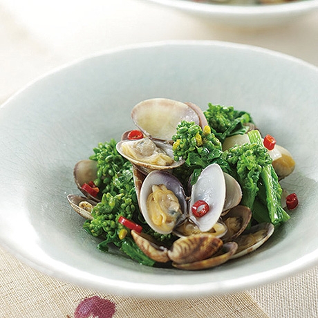 あさりと菜の花の炒め物