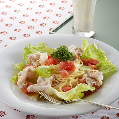 豚しゃぶのレモンソース冷製パスタ+レモンラッシー