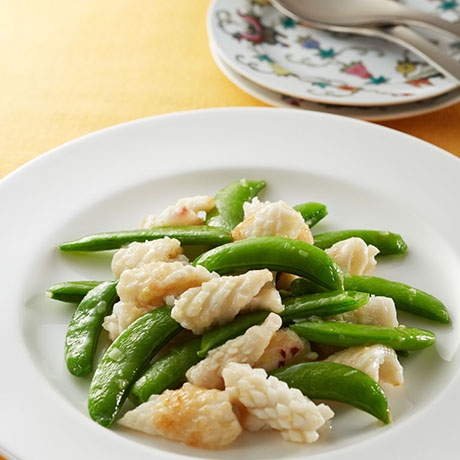 スナップエンドウといかの炒め物