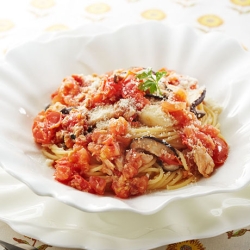 トマトと椎茸のパスタ
