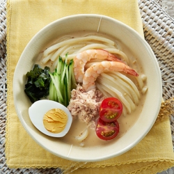ピリ辛豆乳冷やしうどん