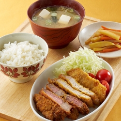 W(ダブル)カツ定食