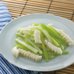 いかとセロリの炒め物