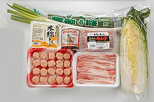 豚肉と肉団子のシャンタンキムチ鍋
