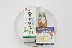 カマンベールのはちみつ焼き