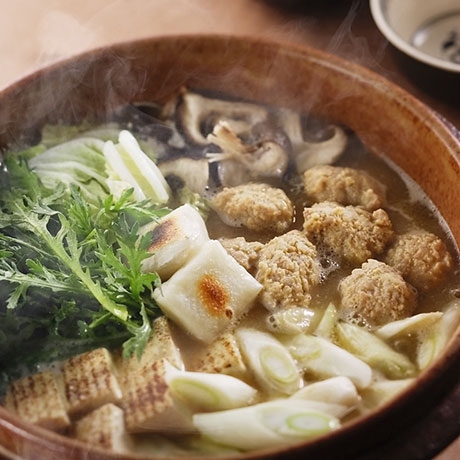 鶏ひき肉の味噌鍋