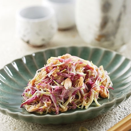 焼鮭とえのきと菊の辛し和え