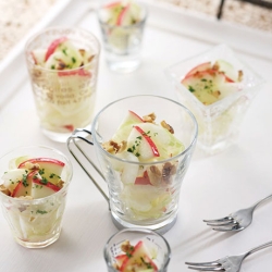 りんごとくるみのサラダ