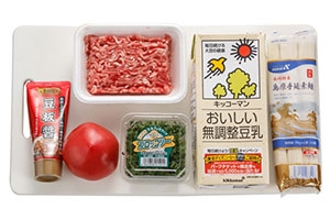 肉みそサラダそうめん