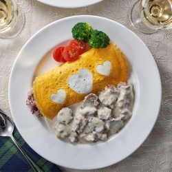 オムライスのビーフストロガノフ