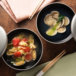 はまぐりの潮汁とあさりのトマトスープ