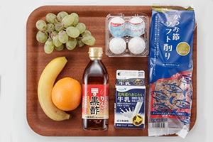 朝食プレート&フルーツ黒酢スムージー