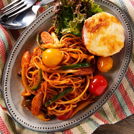 トマトたっぷりナポリタン