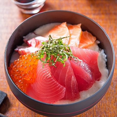 海鮮山かけ丼