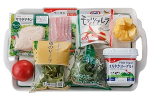 パインとチーズのクリスマスサラダ