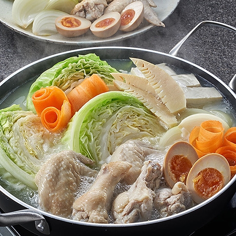鶏肉と春野菜の水炊き風豆乳鍋