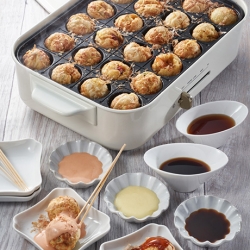 つけて食べるシーフードたこ焼き