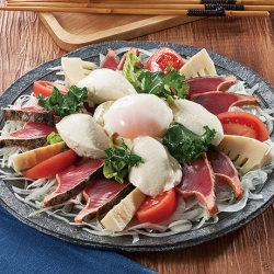 かつおたたきと豆腐のピリ辛カルパッチョ風