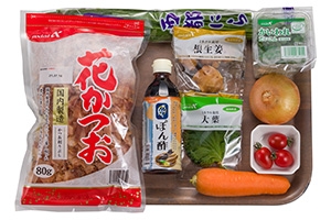 野菜たっぷりかつおのっけ盛り~シャキシャキにらだれ~