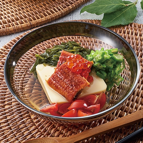 混ぜて食べる玉子豆腐の冷やし茶碗蒸し風