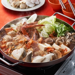 たっぷり白菜の海鮮キムチ鍋