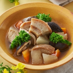 車麩と大根の煮物