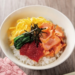 鮭はらこめし風丼