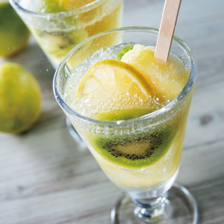 ル レクチエアイスバーのフルーツソーダ