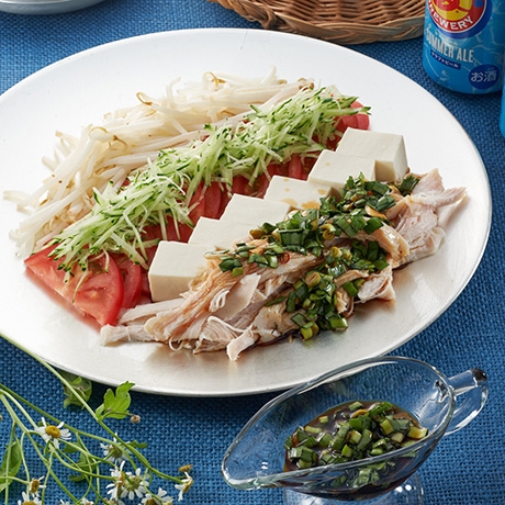 にら醤油だれのチキンサラダ