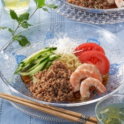 えびとそぼろの冷やし中華