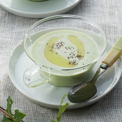 枝豆と豆腐の冷たいスープ