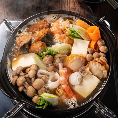 さば味噌缶で海鮮鍋