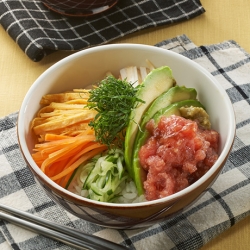 ビビンバ風まぐろ丼