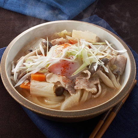 野菜たっぷり　味噌煮込みうどん