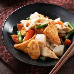 おでん種と根菜の煮物